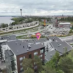 Close To Center And Naesijaervi - Free Parking, Ac, And Two Double Beds Appartamento Tampere