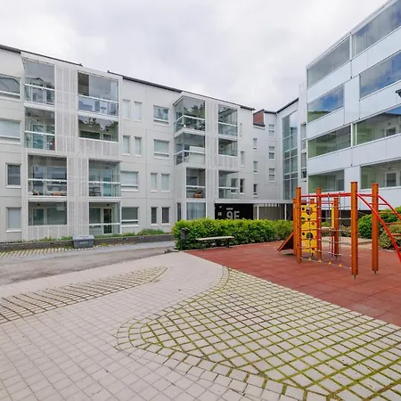 公寓 Close To Center And Naesijaervi - Free Parking, Ac, And Two Double Beds