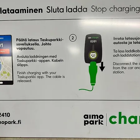 Apartamento Close To Center And Naesijaervi - Free Parking, Ac, And Two Double Beds